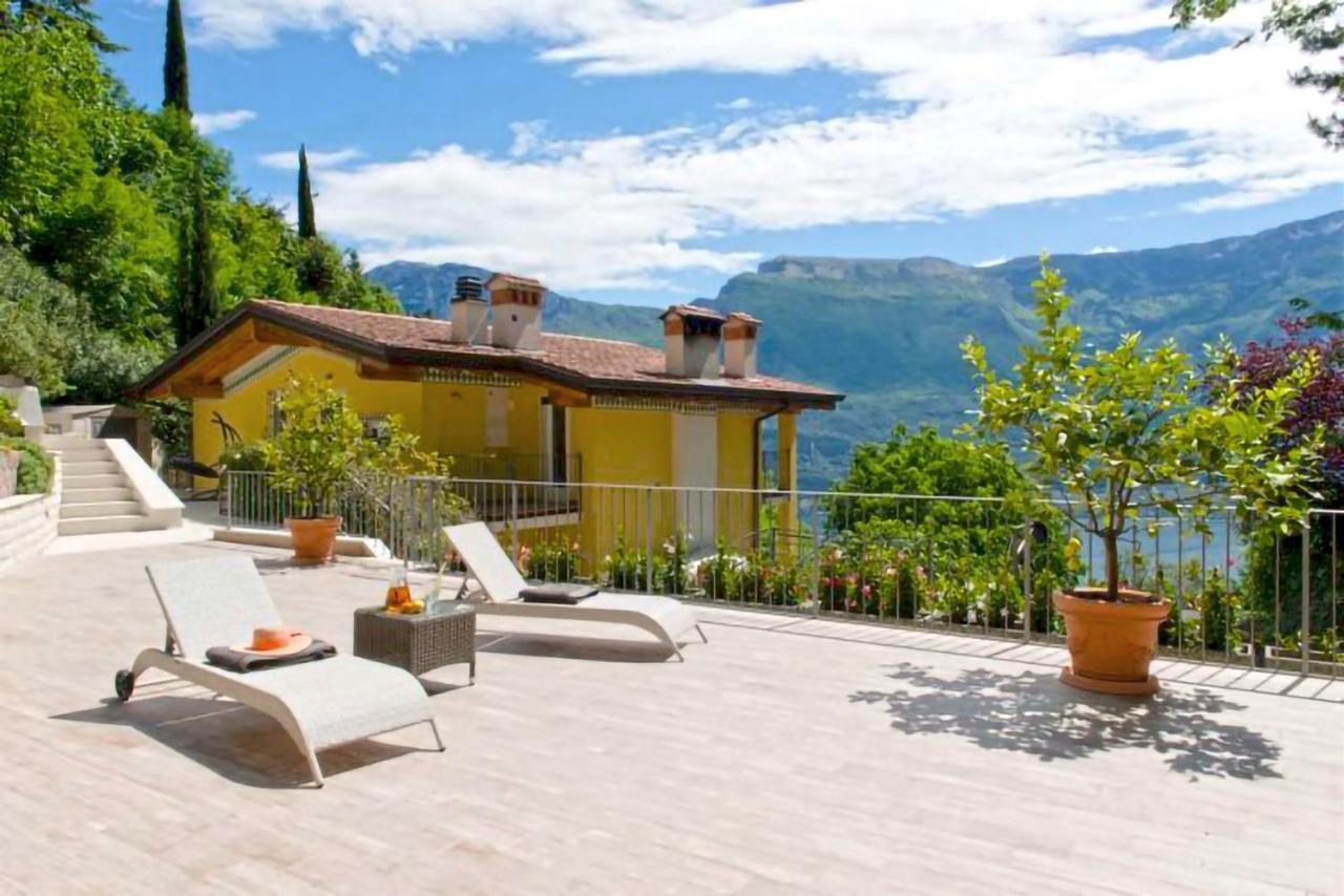 Loft Diva Lake View By Gardadomusmea Tremosine Dış mekan fotoğraf